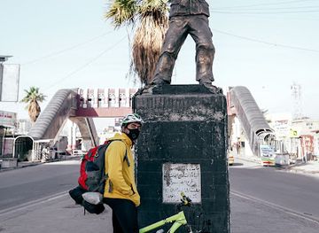 iraq/basra/attraction/installation-worker