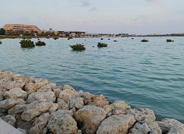 bahrain/muharraq-island/attraction/dohat-arad-park