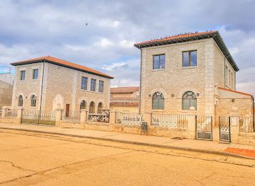 spain/castile-and-leon/attraction/museo-de-la-piedra