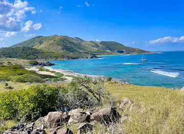 Pinel Island Beach