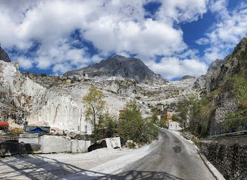 italy/lunigiana/attraction/marmo-tour-fantiscritti