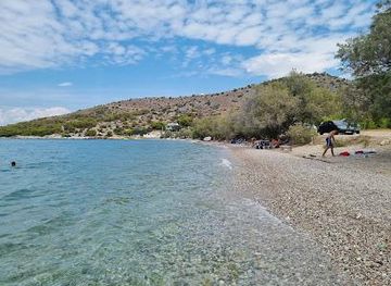 greece/athens/attraction/kanakia-beach
