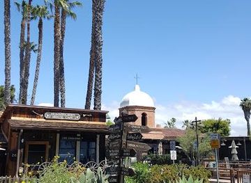 california/anaheim/attraction/los-rios-street-historic-district