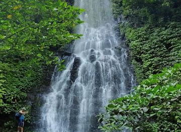 indonesia/manado/attraction/tapahan-telu-waterfall