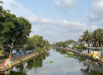 india/alleppey/attraction/canal-palam