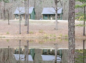 arkansas/hot-springs-national-park/attraction/the-cabins-at-northwood-trails
