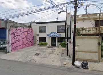 mexico/monterrey/attraction/the-pink-wall