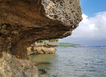 northern-mariana-islands/forbidden-island/attraction/laulau-beach