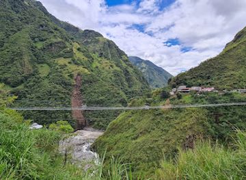 ecuador/highland-valleys/attraction/ruta-de-las-cascadas