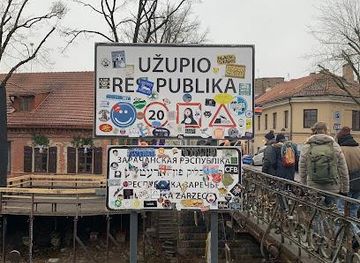 lithuania/vilnius/attraction/vilnius-with-locals-tours-vilnius-free-walking-tours-paid-tours