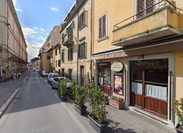 italy/arezzo/attraction/la-fontana-di-porta-buia