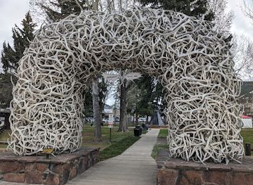 wyoming/jackson-hole/attraction/astoria-fine-art
