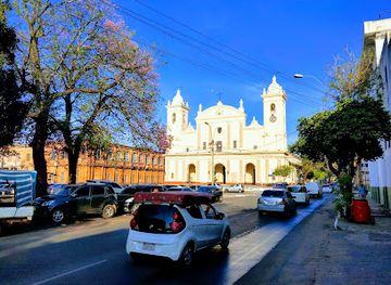paraguay/central-department/attraction/catedral-metropolitana-de-nuestra-senora-de-la-asuncion