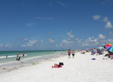 florida/sarasota/lido-key/attraction/siesta-key-beach-playground
