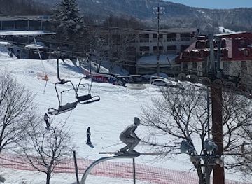 japan/zao-onsen/attraction/Zao-ski-slope-statue