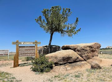 wyoming/snowy-range/attraction/tree-in-the-rock-historical-site