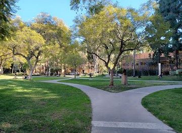 california/hollywood/attraction/franklin-d-murphy-sculpture-garden