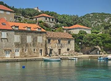 bosnia-and-herzegovina/trebinje/attraction/lopud