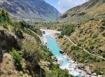 india/valley-of-flowers-national-park/attraction/bheem-pul-mana