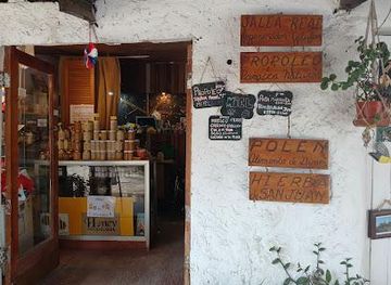 dominican-republic/santiago/attraction/los-dominicos-craft-centre