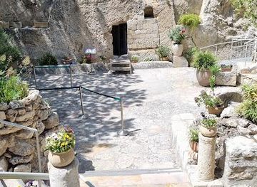 israel/ein-gedi/attraction/the-garden-tomb-jerusalem