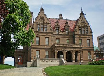 wisconsin/southern-wisconsin/attraction/pabst-mansion