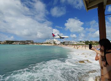 sint-maarten/maho/attraction/maho-beach