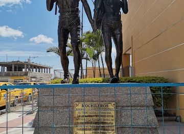 ecuador/santa-elena-region/attraction/monumento-a-los-mochileros