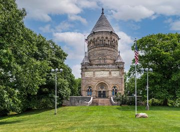 ohio/cleveland/attraction/lake-view-cemetery