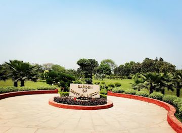 india/varanasi/sarnath/attraction/garden-of-spiritual-wisdom