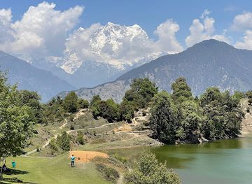 india/uttarakhand/attraction/deoria-tal-trek