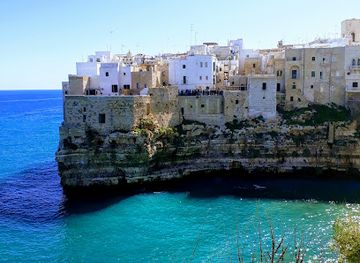 italy/apulia/attraction/conversano-castle