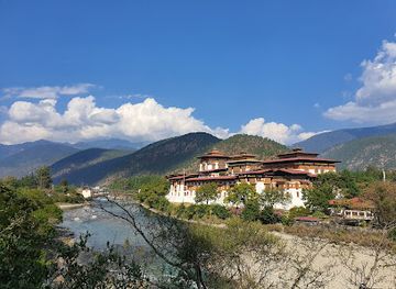 bhutan/tsirang/attraction/punakha-dzong-view-point