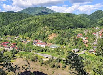 romania/maramures/attraction/coloanele-de-bazalt-limpedea