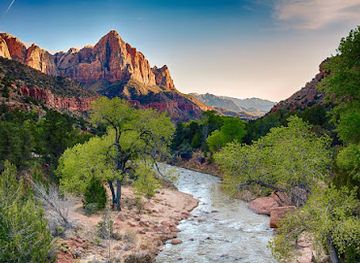 utah/zion-national-park/attraction/canyon-junction-bridge