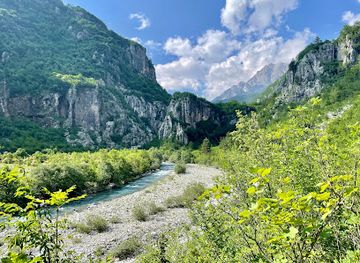 albania/theth-national-park/attraction/aussicht-uber-das-tal