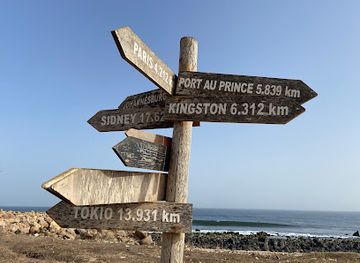 senegal/dakar-region/attraction/the-westernmost-point-of-afro-eurasia-europe-africa-and-asia