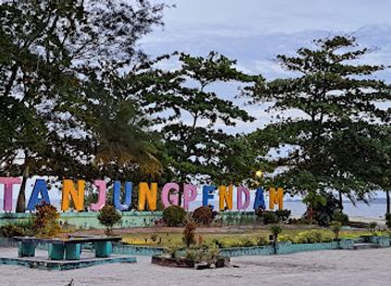 indonesia/bangka-belitung-islands/attraction/tanjung-pendam-beach