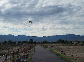 new-mexico/sandia-peak-tramway/attraction/harrison-h-schmitt-big-sky-hang-glider-park
