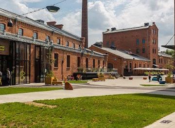 poland/warsaw/attraction/centrum-praskie-koneser