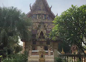 Wat Sra Thong (Ban Bua)