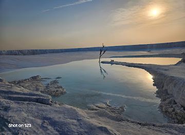 india/western-india/attraction/dumping-yard-pre-wedding-location