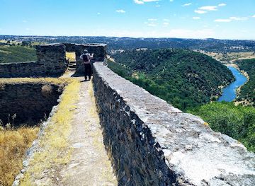 portugal/alentejo-coast/attraction/castle-of-noudar