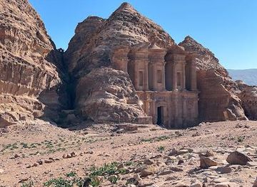 jordan/dana/attraction/back-door-hiking-route-to-the-monastery