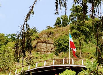 puerto-rico/camuy-river-cave-park/attraction/mirador-de-lares