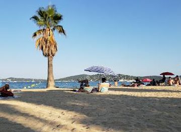 france/saint-tropez/attraction/plage-de-port-grimaud