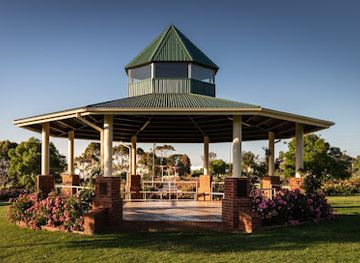 australia/mornington-peninsula/attraction/mornington-botanical-rose-gardens