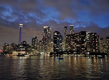canada/toronto/attraction/polson-pier-skyline-viewpoint