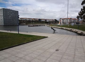 portugal/aveiro/attraction/estatua-maria-da-fonte