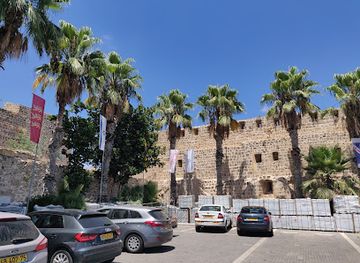 israel/akko/bahai-gardens/attraction/knights-halls-old-akko